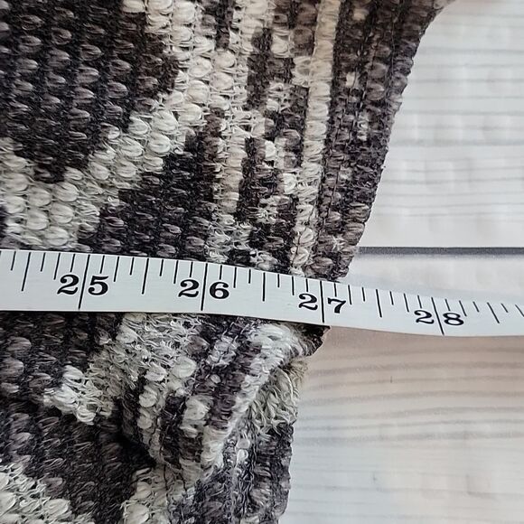 Xhilaration open front cardigan grey Aztec print Women's Size S - Picture 12 of 12